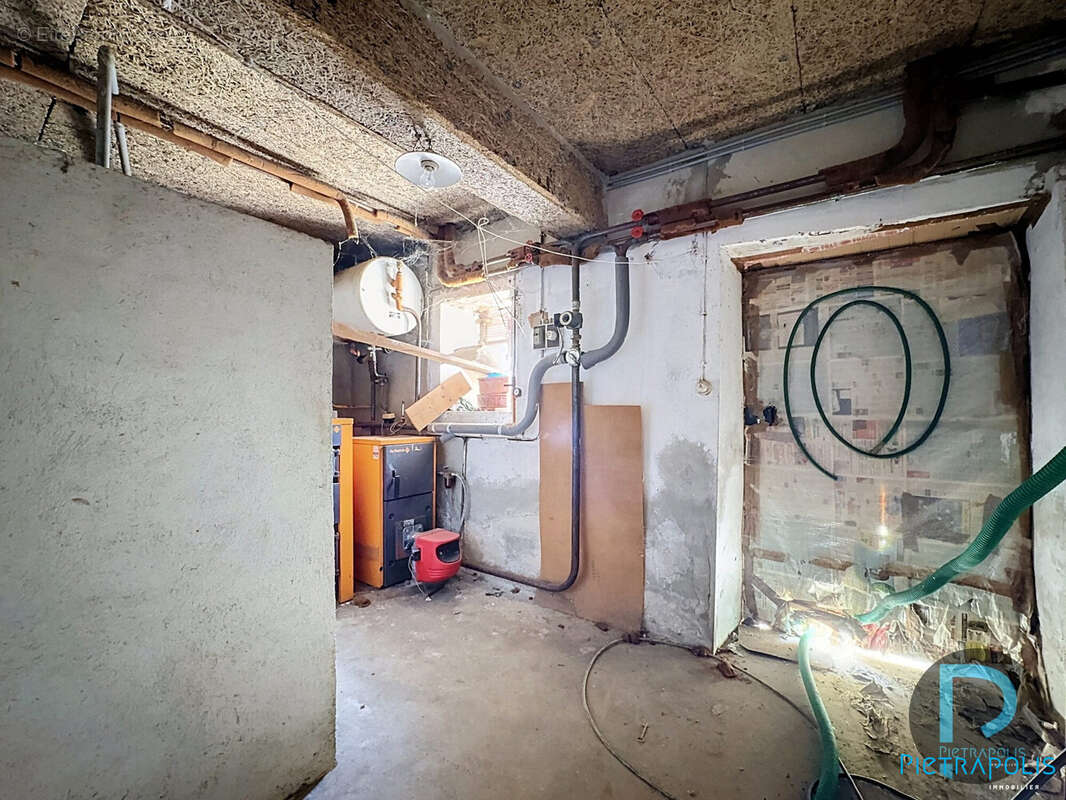 Maison 106 m² à Saint-Marcel  - photo 8