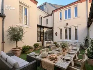 Maison bourgeoise 300m2 Plein centre Orléans - photo 5