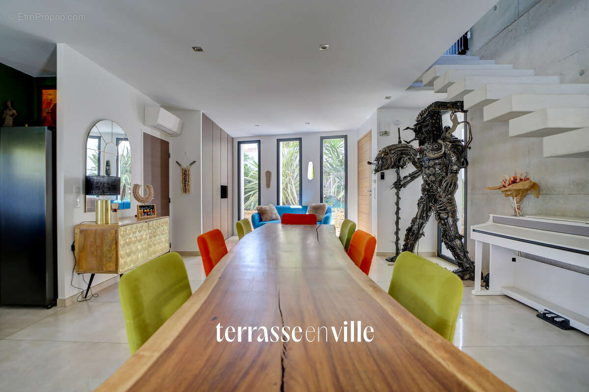 Gémenos - village a pied - villa d'architecte t5 185m2 - dépendance - calme - 1 090 000 € - photo 13