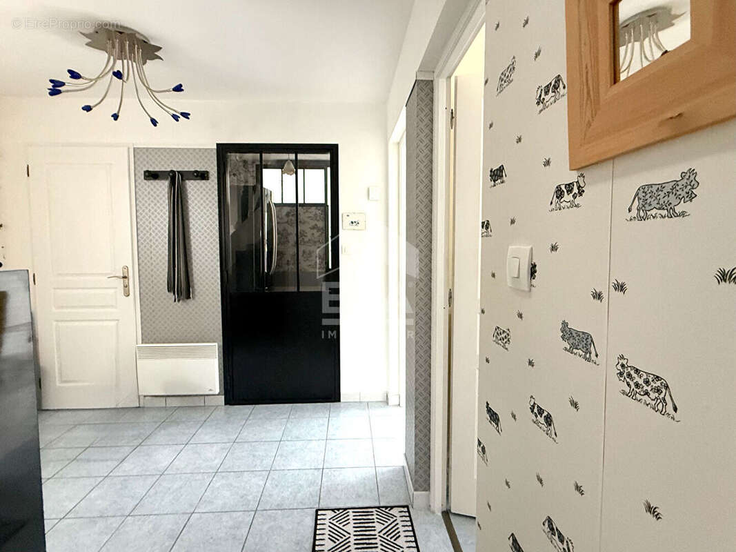 Maison à AIX-EN-ISSART