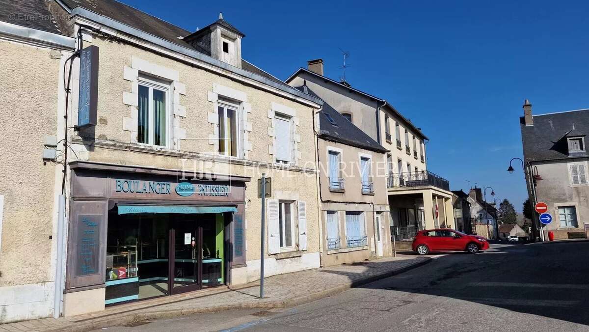 Commerce à SAINT-SATUR