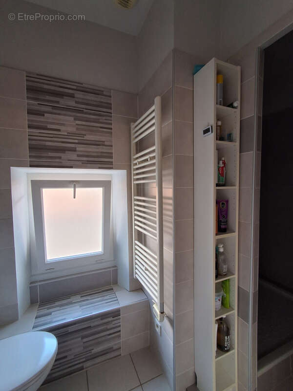 Appartement à LEZIGNAN-CORBIERES