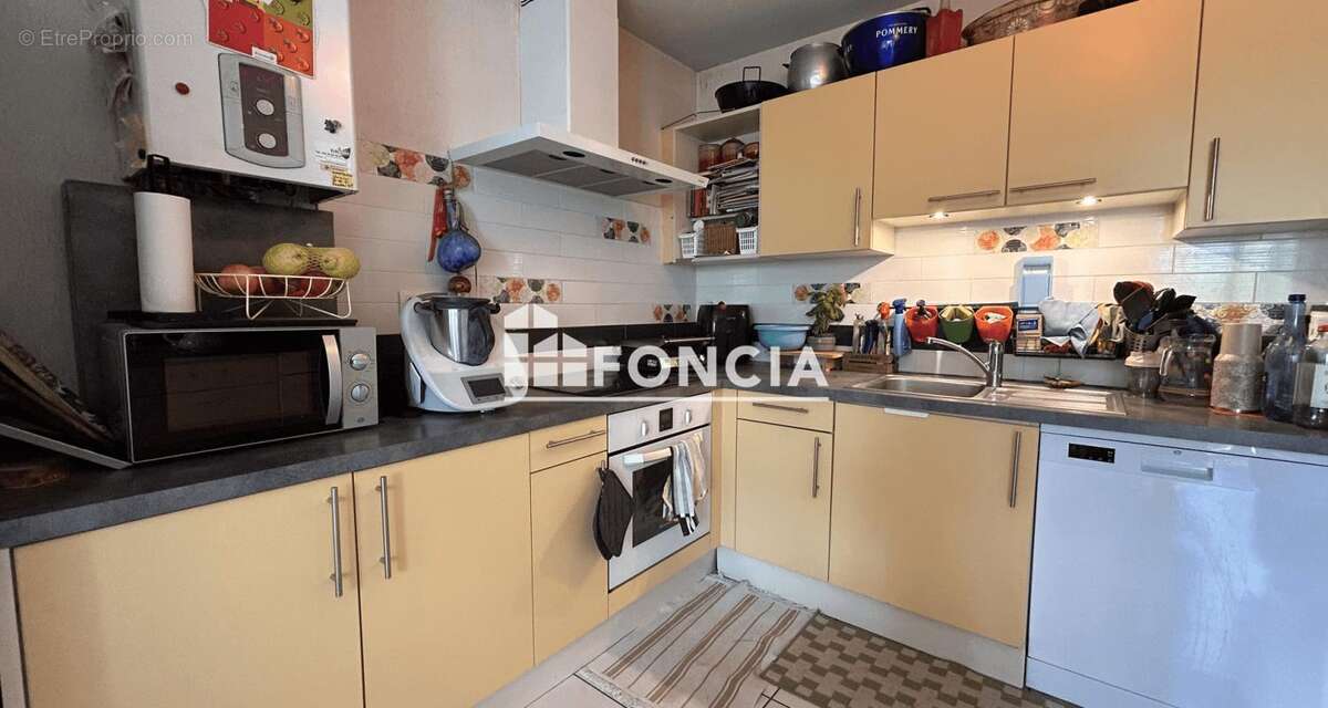 EXCLUSIVITE FONCIA - Aix les bains- Appartement T3 en rez-de-jardin avec cave et garage - photo 6
