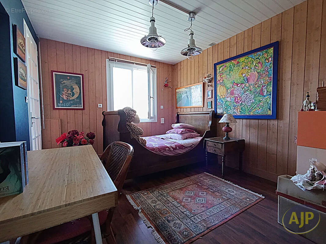 Maison à SAINT-SEBASTIEN-SUR-LOIRE