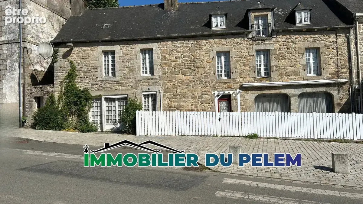 Maison à SAINT-NICOLAS-DU-PELEM