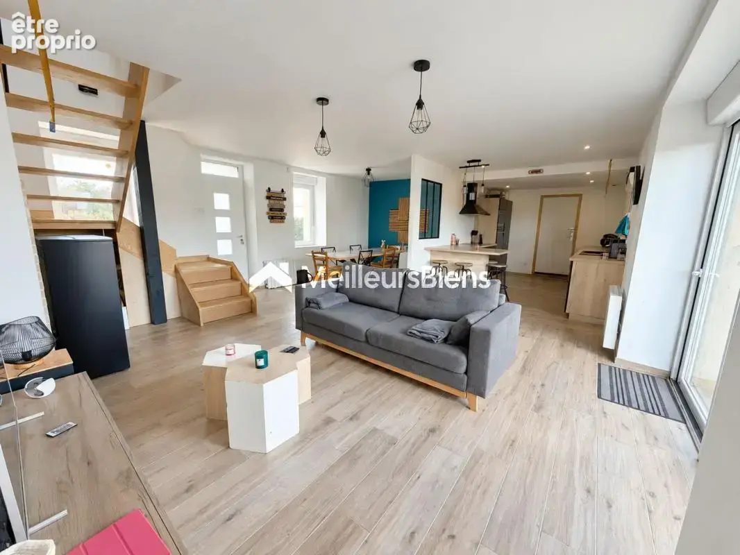 VAIGES – Maison – 3 chambres + bureau – Garage 65 m² – Terrain 717 m² - photo 2