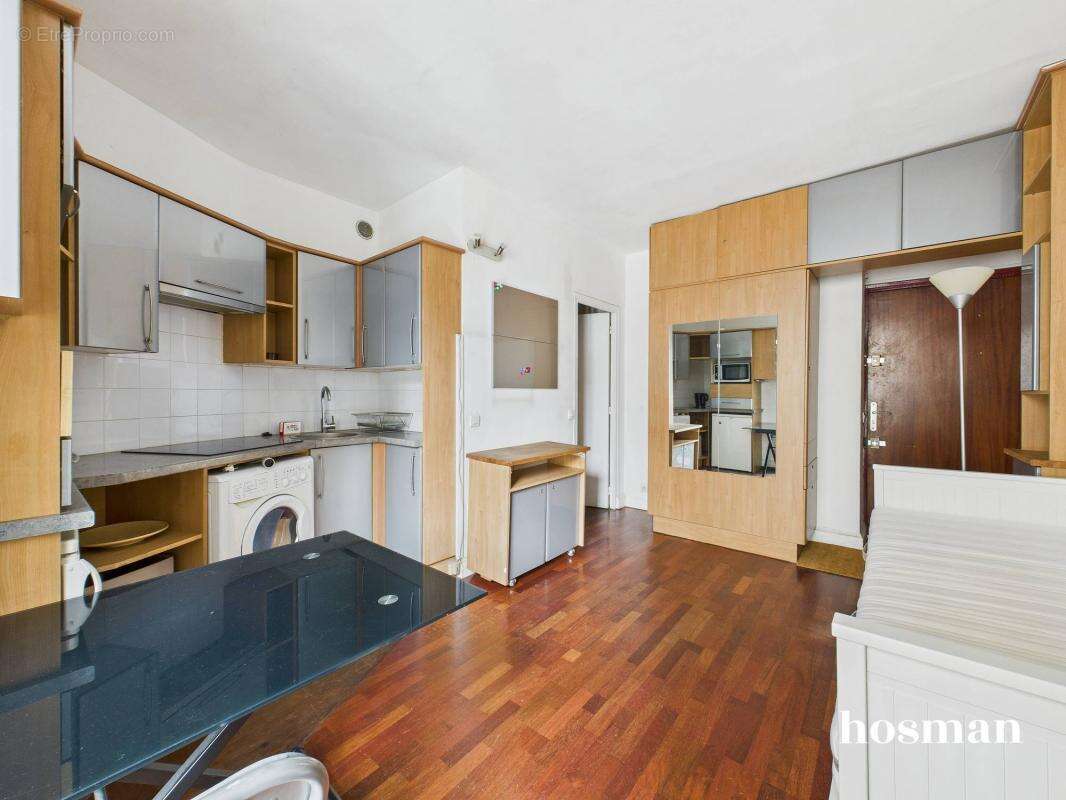 Appartement à PARIS-10E