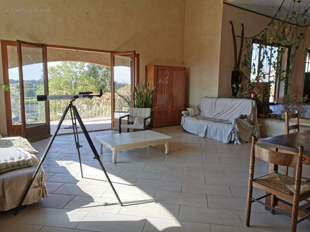 Maison à SAINT-GILLES