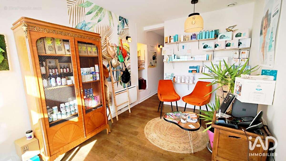 Photo 5 - Commerce à VENERQUE