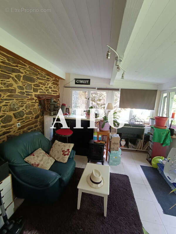 Maison à MUR-DE-BRETAGNE