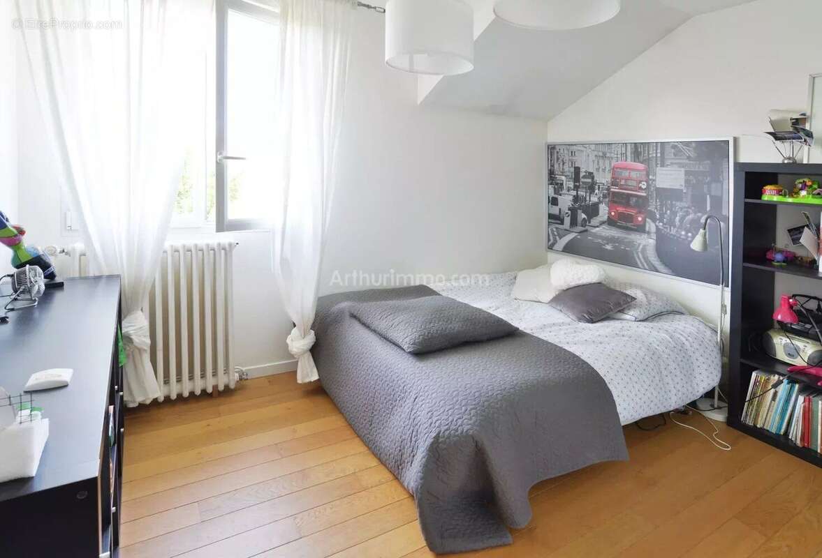 Maison à BRY-SUR-MARNE