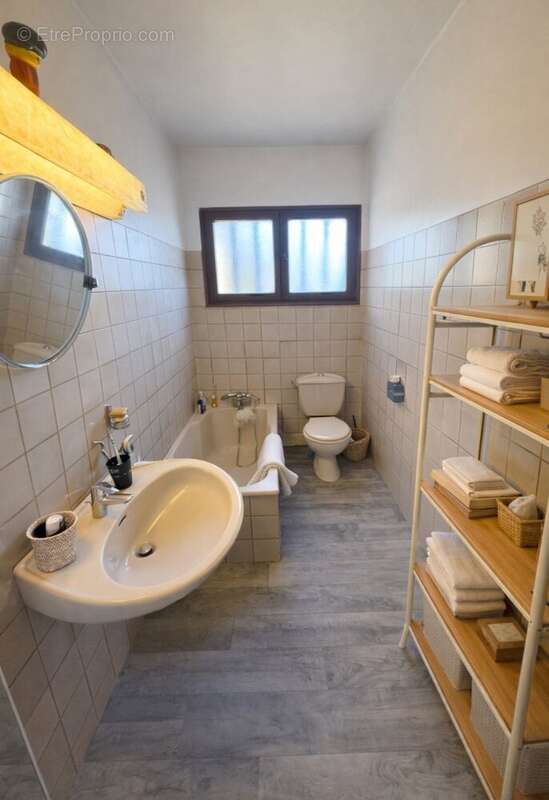 Maison à LES ANGLES