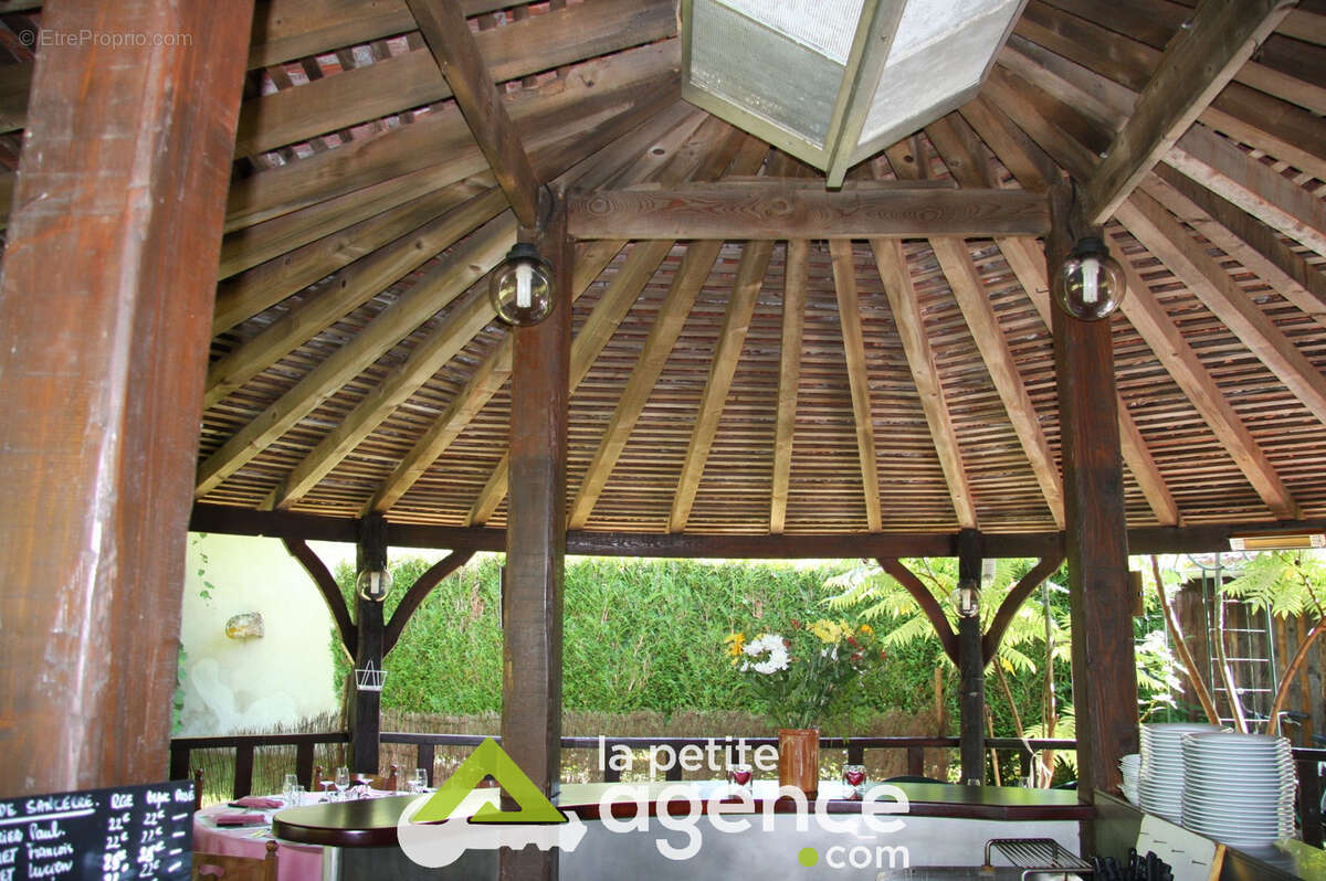 Commerce à SAINT-SATUR