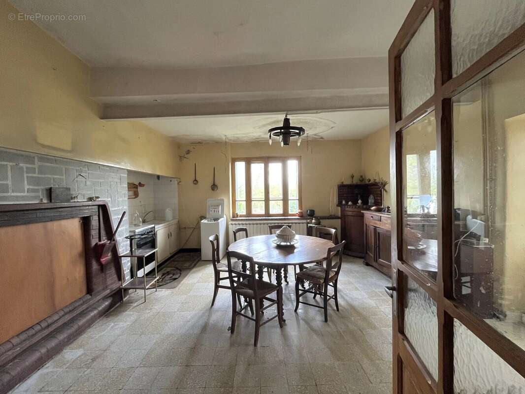 Maison à PEPIEUX