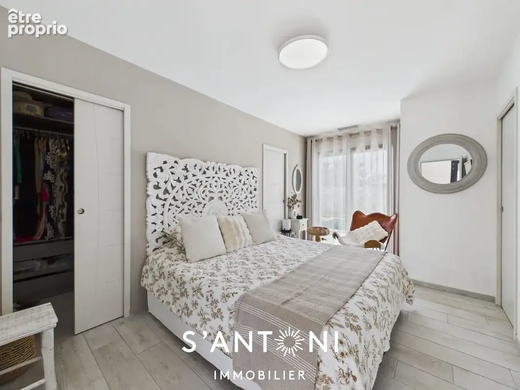 ADISSAN  Villa contemporaine T5 avec piscine - photo 9