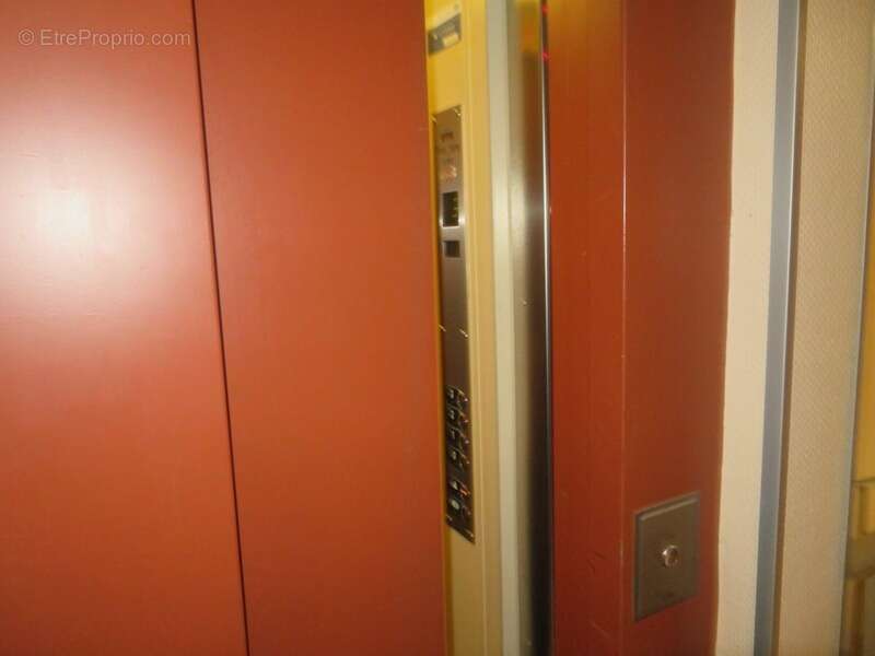 APPARTEMENT T1 de 48.50 m2, vendu meublé à  DIGNE LES BAINS (04) - photo 14