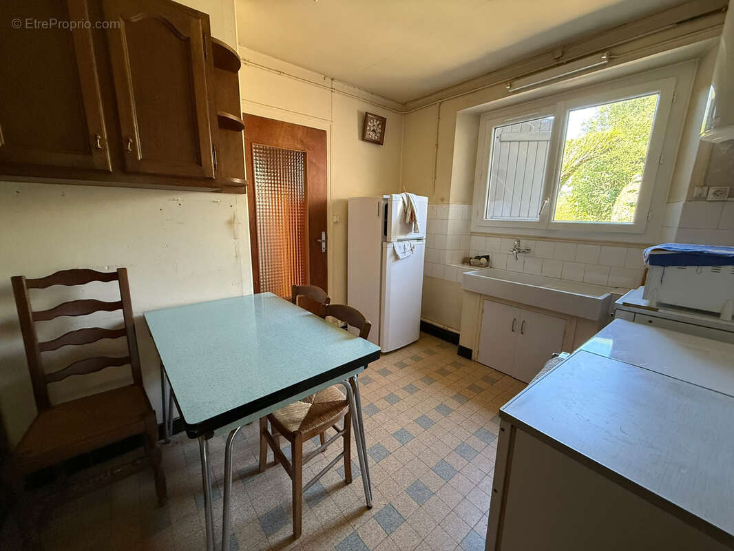 Maison à rénover avec dépendances et magnifique jardin sans vis-à-vis   Allainville-en-Beauce - photo 7