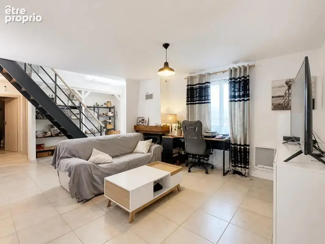 Maison de 5 pièces de 140 m² à Montereau - photo 2