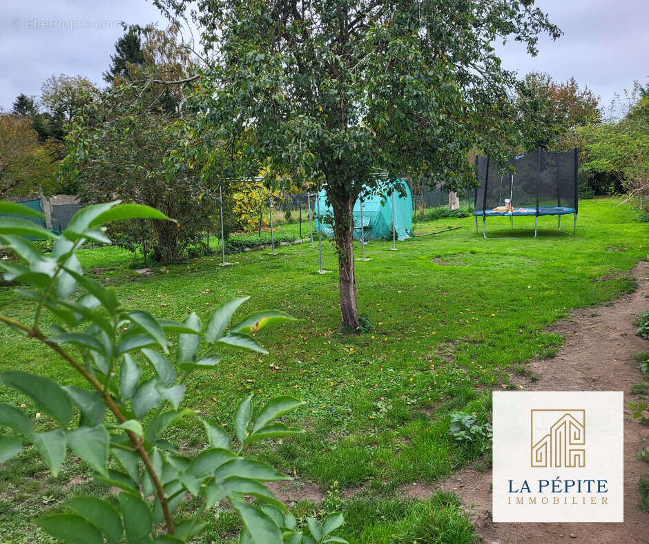 Maison à AULNOYE-AYMERIES