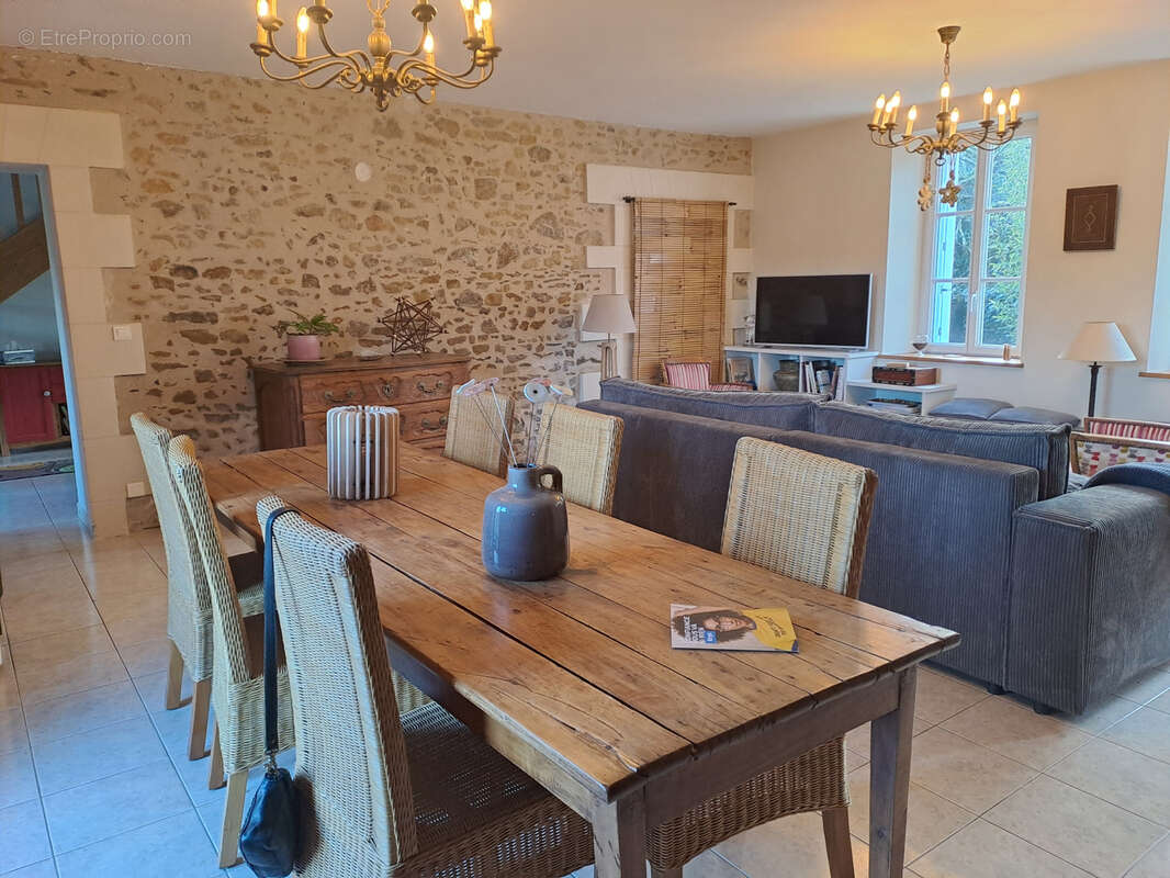Maison à LE FRESNE-SUR-LOIRE