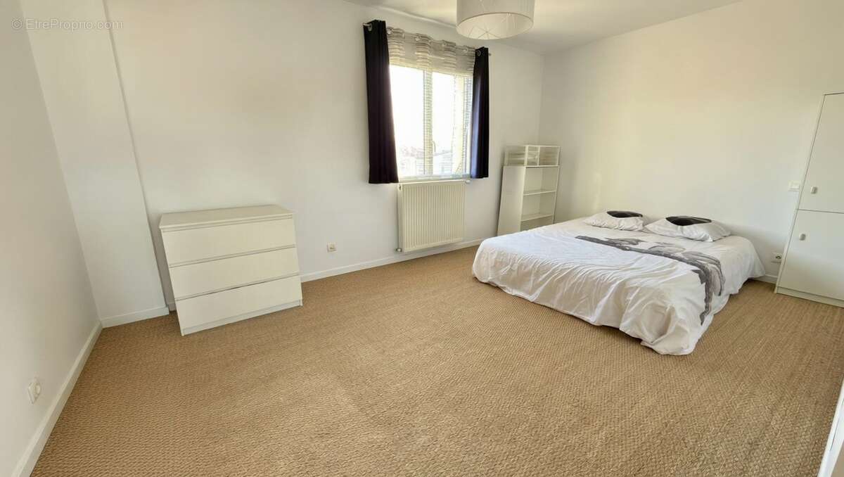 Maison à NEUILLY-SUR-MARNE