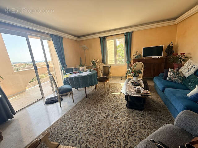 Appartement à SANARY-SUR-MER