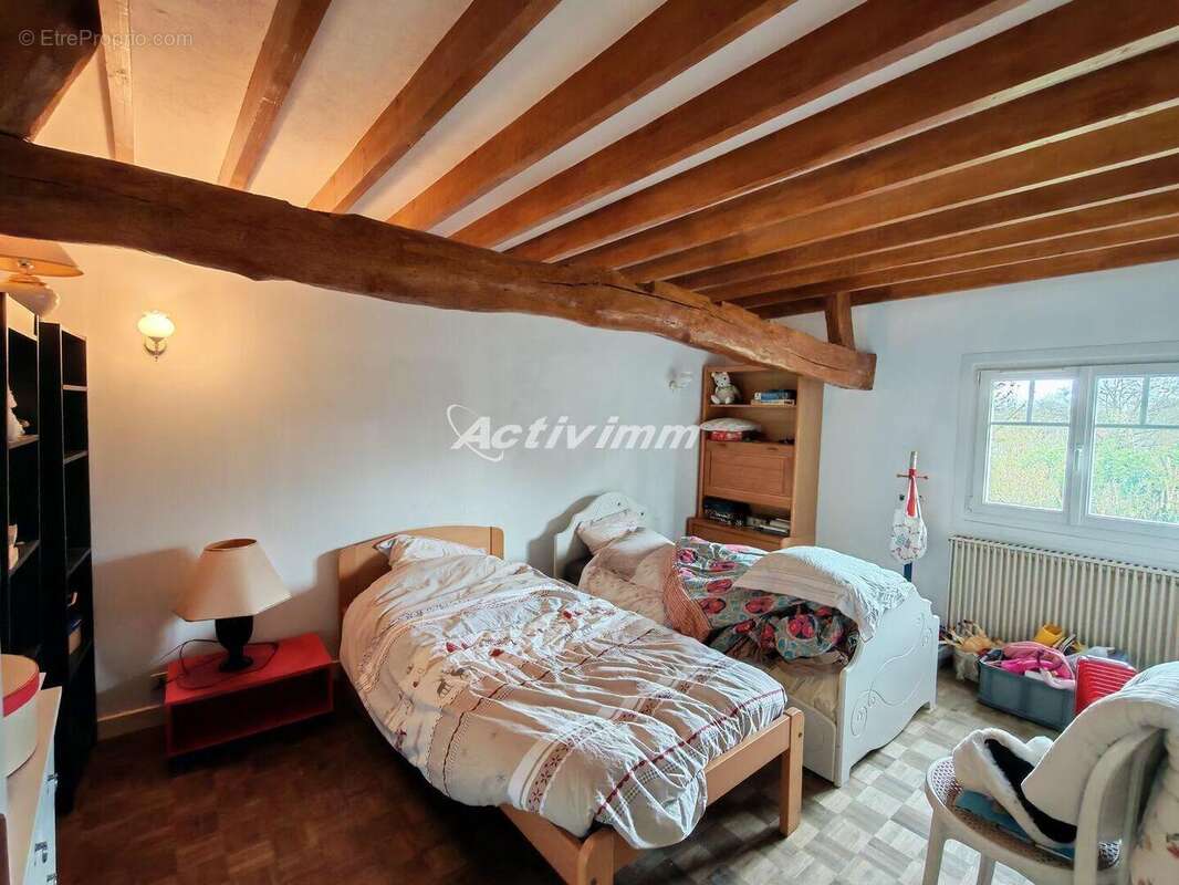 4294 6 - Maison à HESDIN