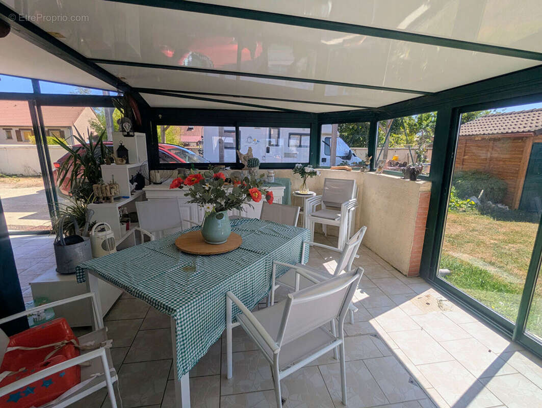 Maison Challuy 10 pièce(s) 249.16 m2 - photo 7