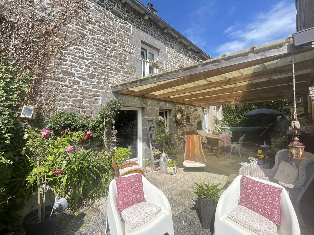 Maison à SAINT-HELEN