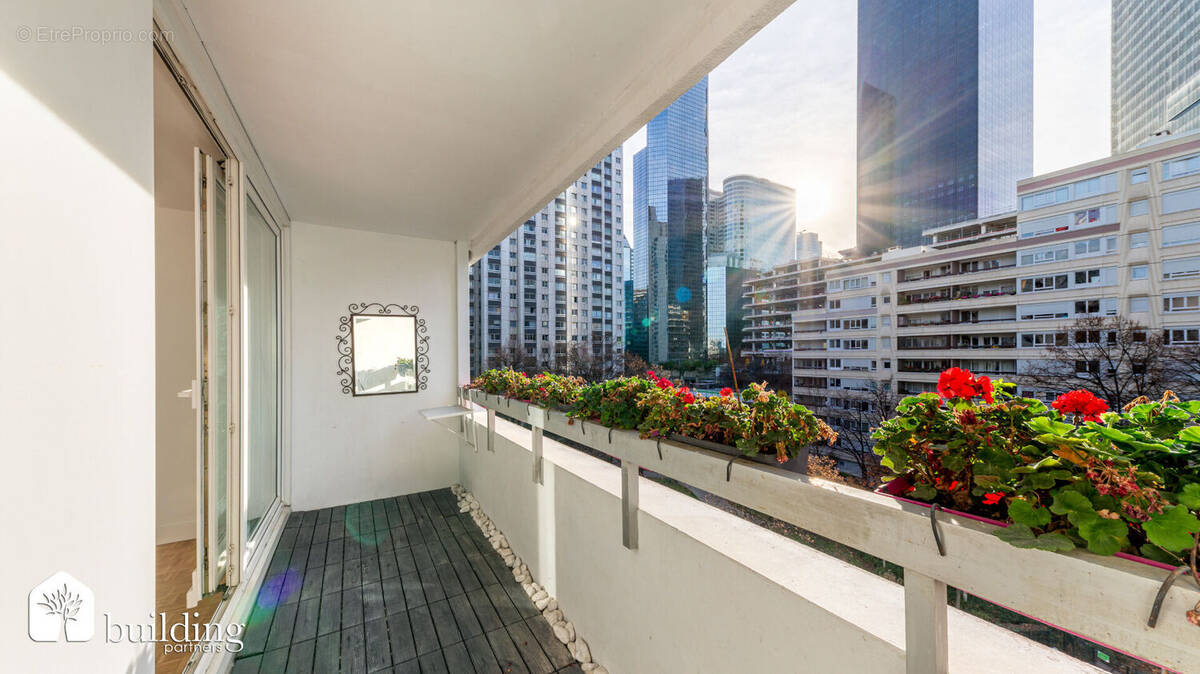 Appartement à COURBEVOIE