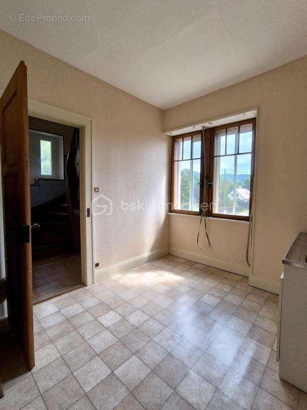 Grande maison, idéale pour une grande famille ou pour un investissement locatif - photo 10