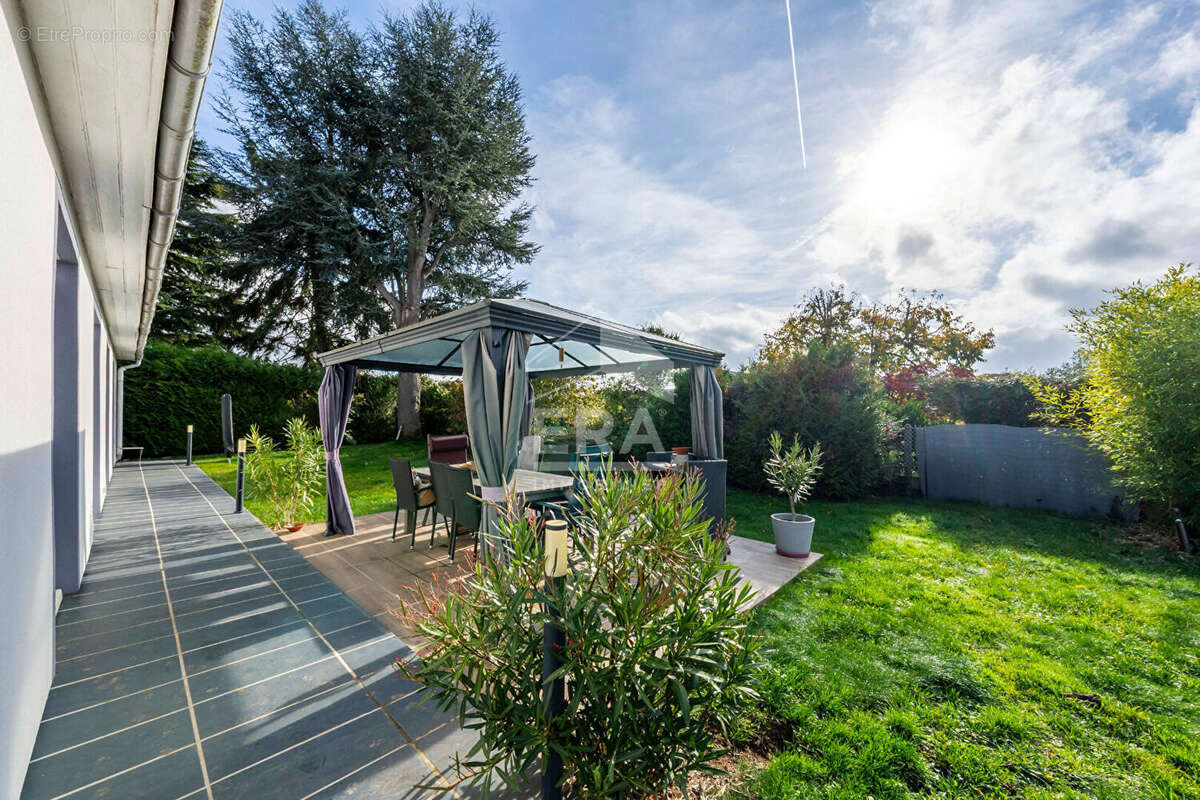 Maison à BALLANCOURT-SUR-ESSONNE