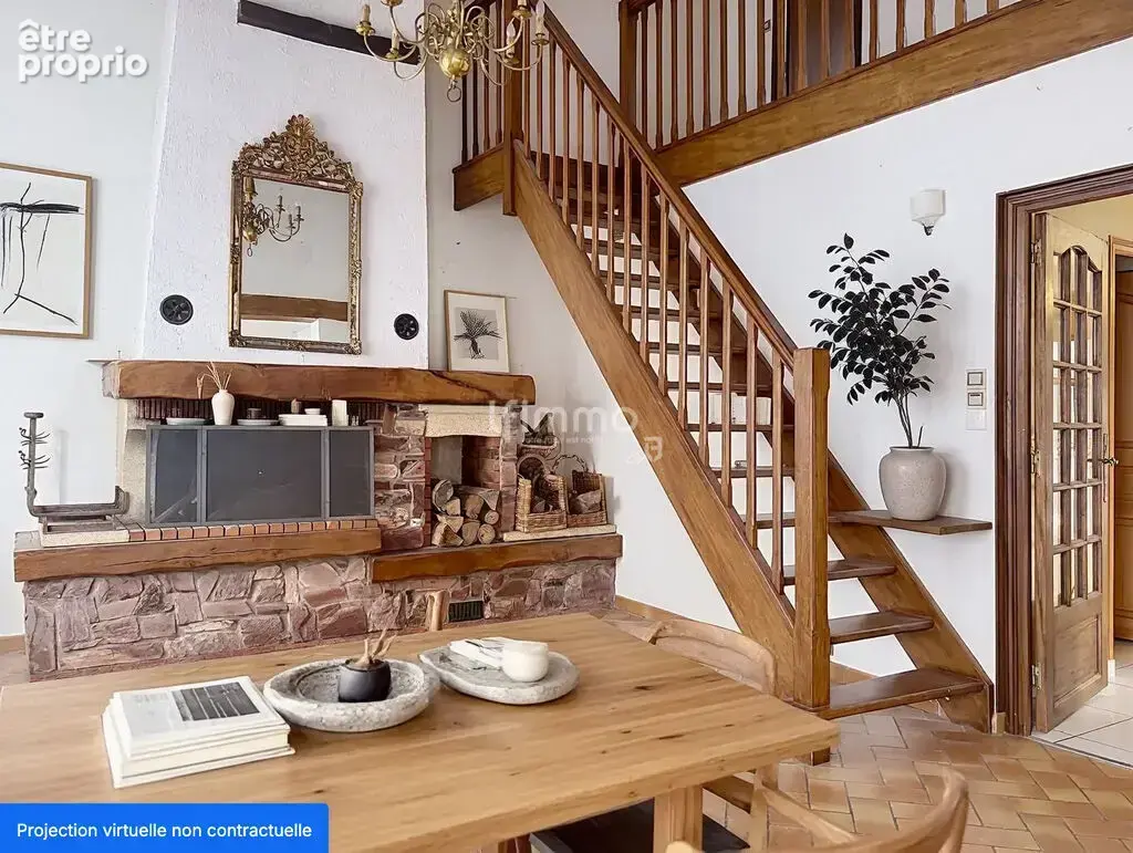 Maison à LEYR
