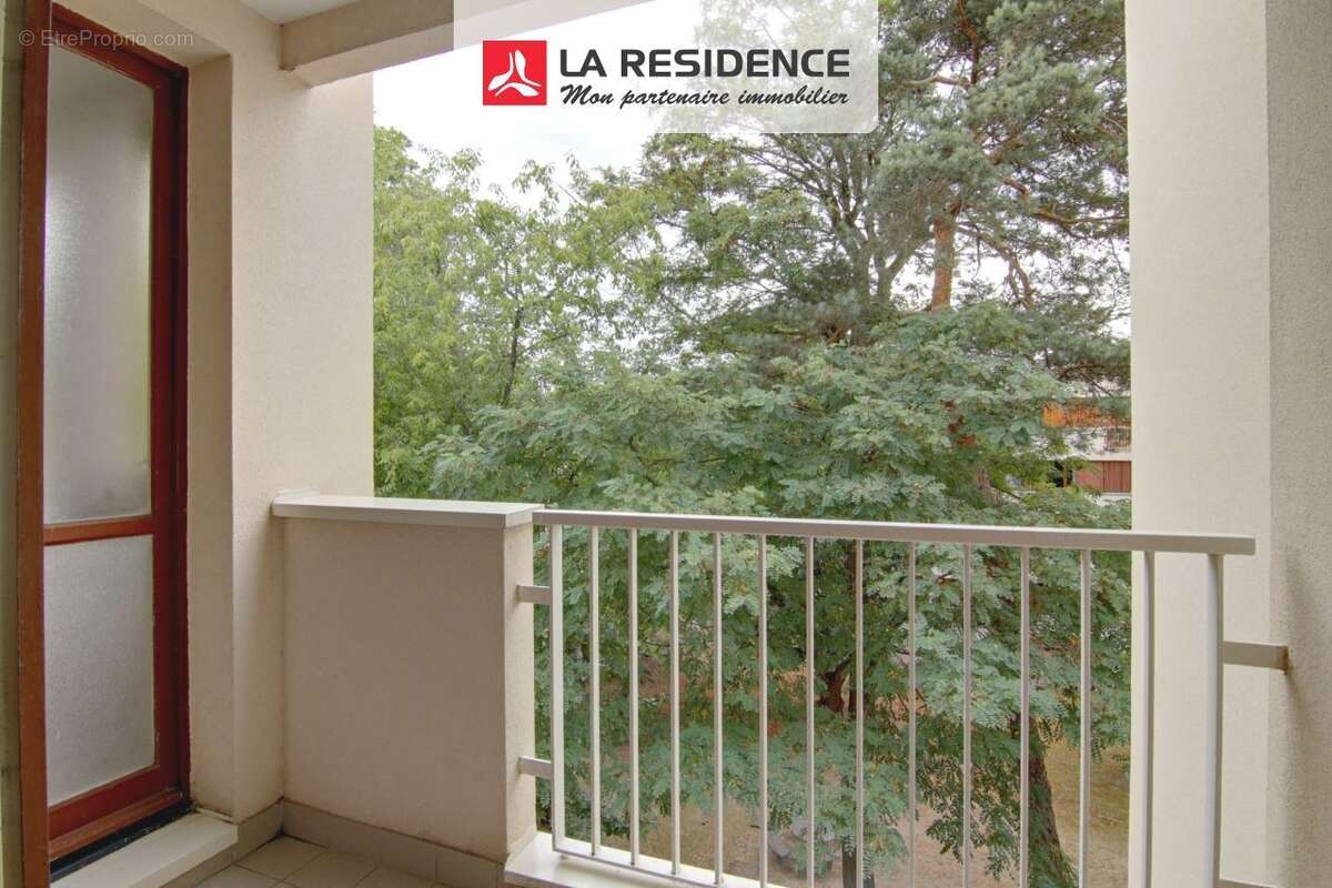 Appartement à BEAUCHAMP