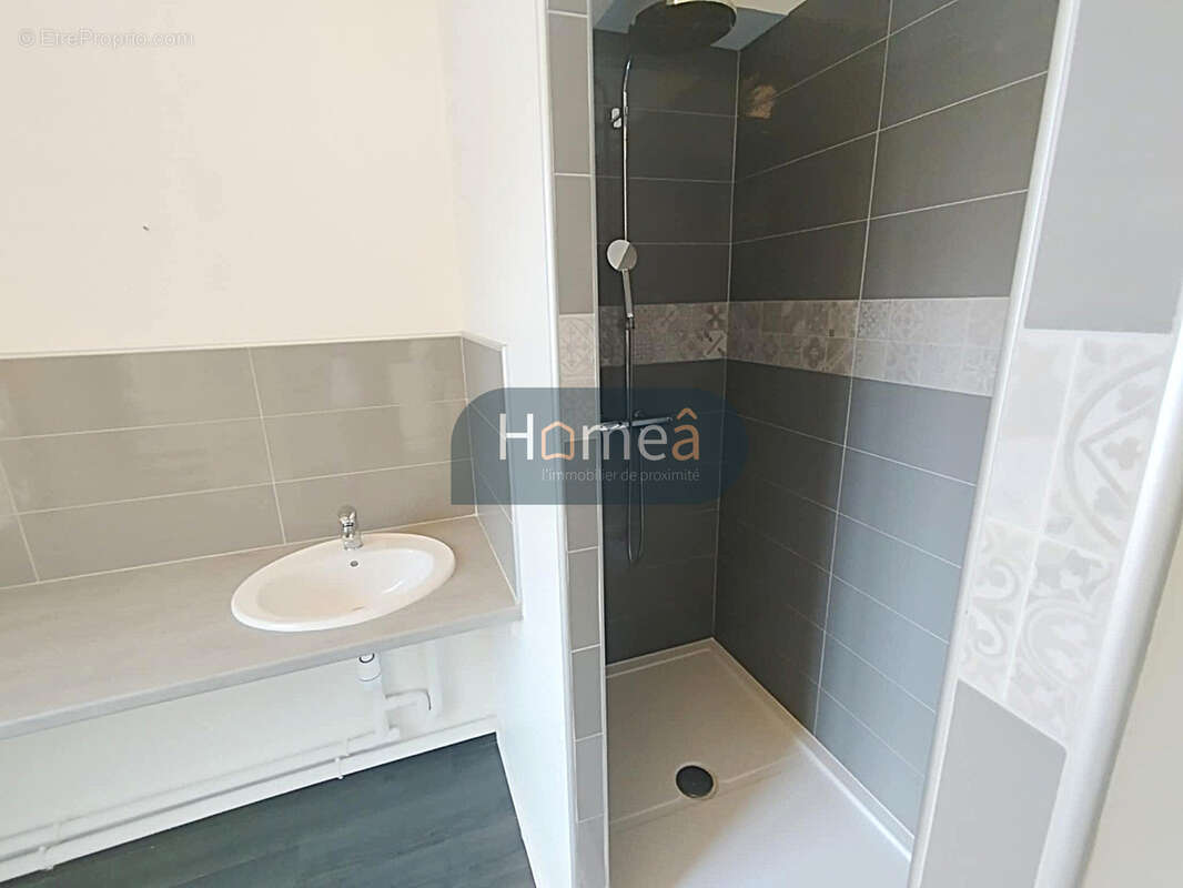 Superbe appartement 190m2 entièrement rénové centre Yvetot - photo 7