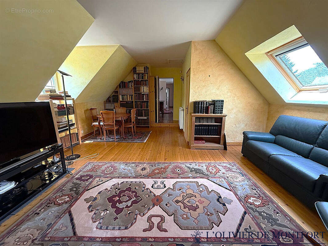 Maison à MONTFORT-L'AMAURY