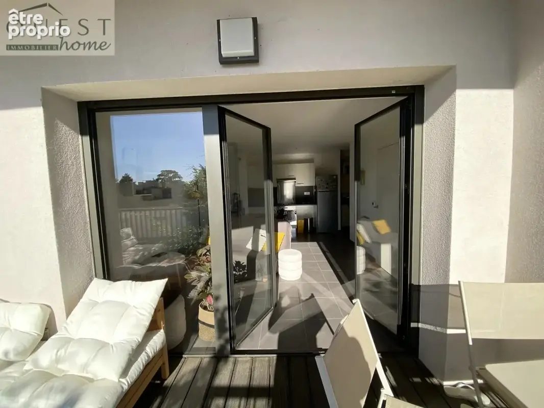 Écully Centre   Appartement au dernier étage avec terrasse - photo 2