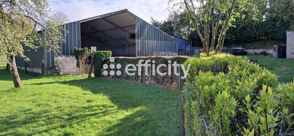 Maison à SAINT-SEVER-CALVADOS