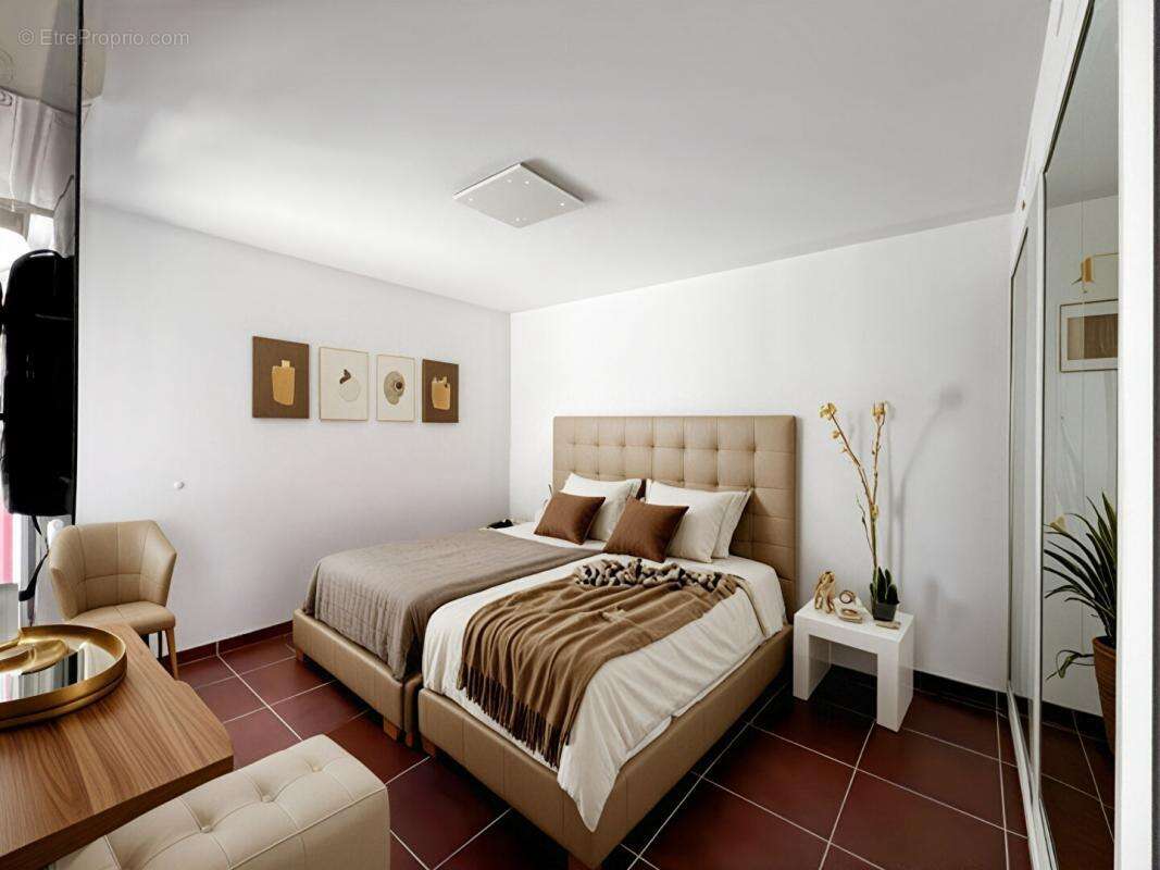 Appartement à VALLAURIS