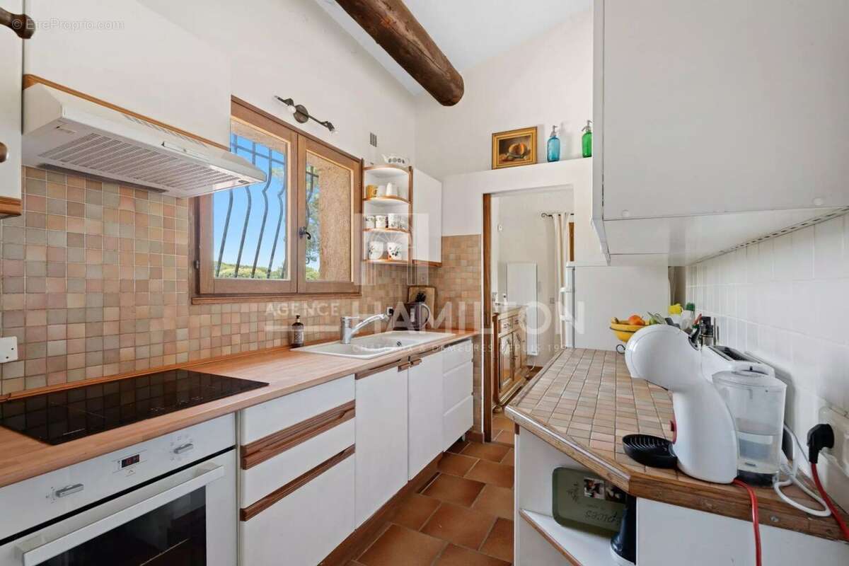 Maison à VALBONNE