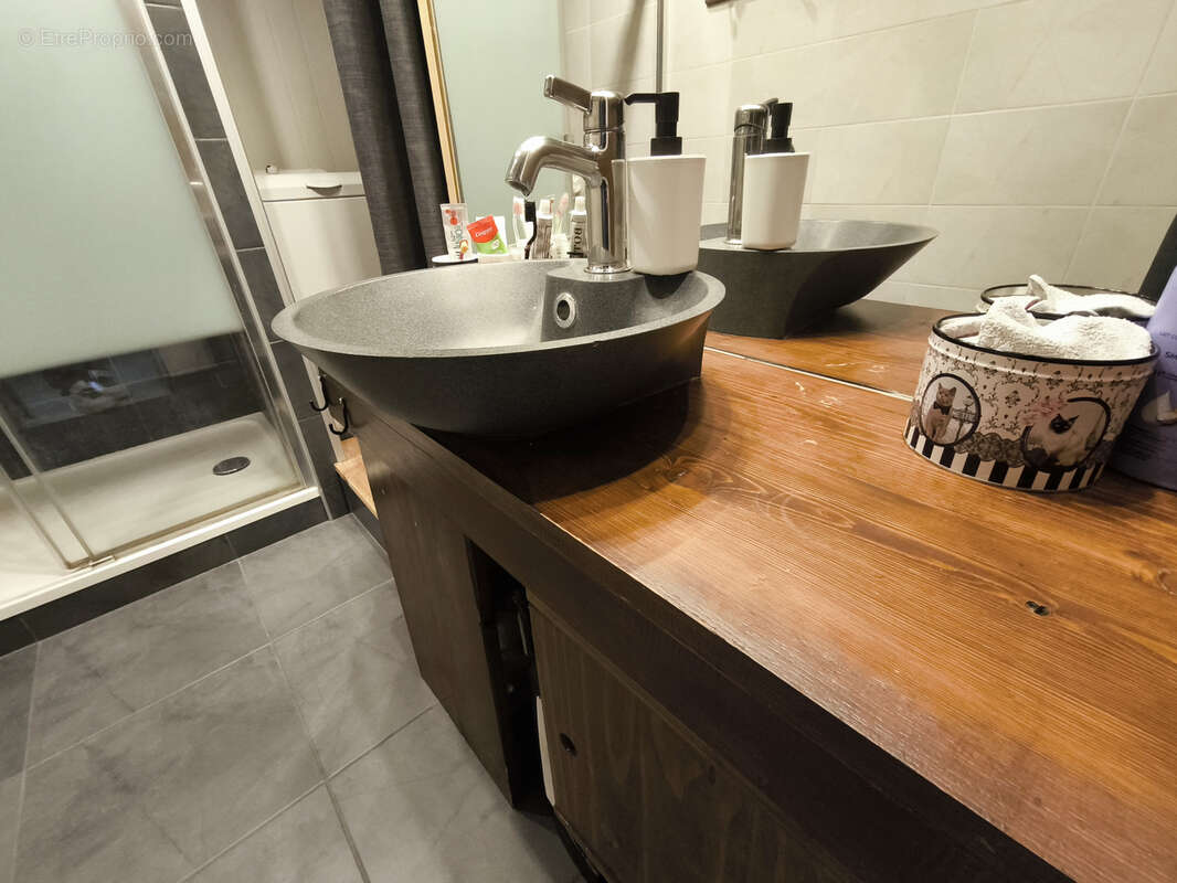 Appartement à MOUTHE