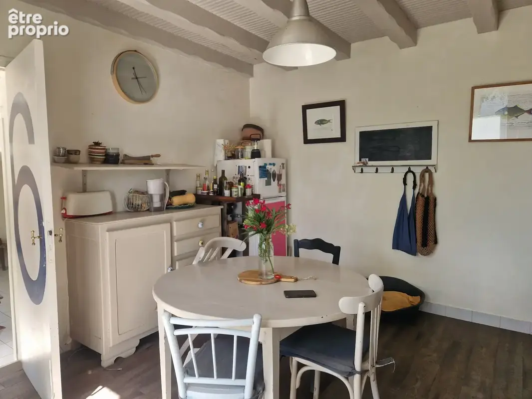 Maison familiale en bon état au centre de l'Ile - photo 7