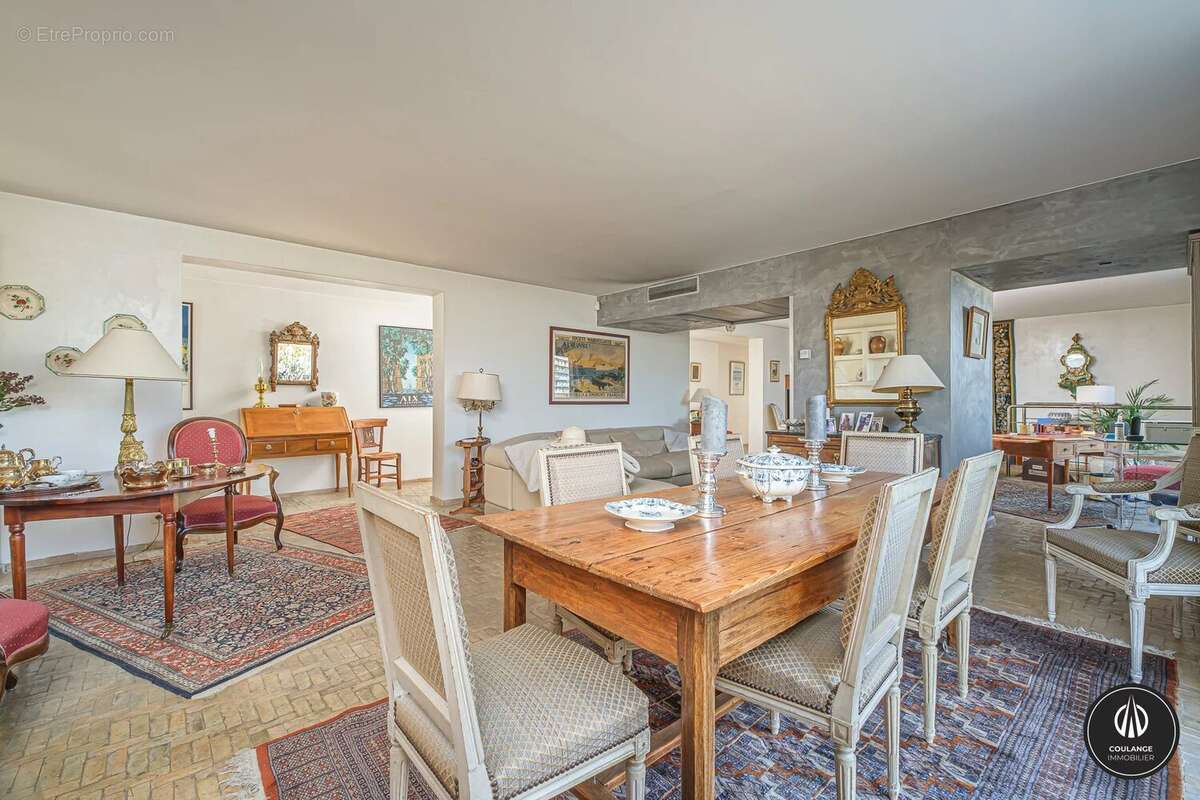 Appartement à MARSEILLE-8E
