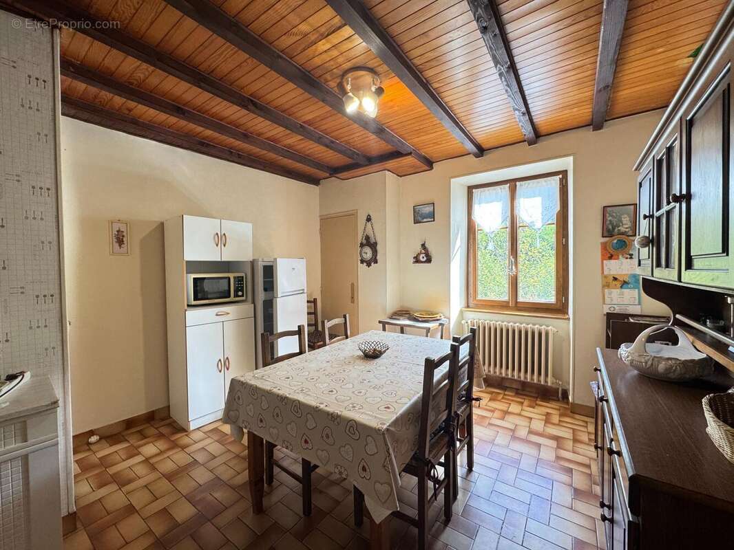 Maison 208 m² à Bouvante  - photo 7