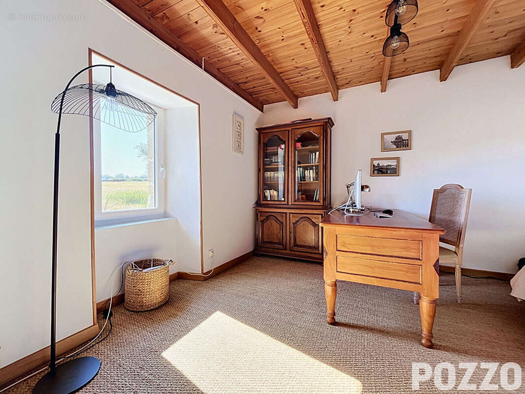 Propriété en pierre Quettreville sur sienne (50660) 8 pièces 216m² habitable 17000 m² terrain - photo 7