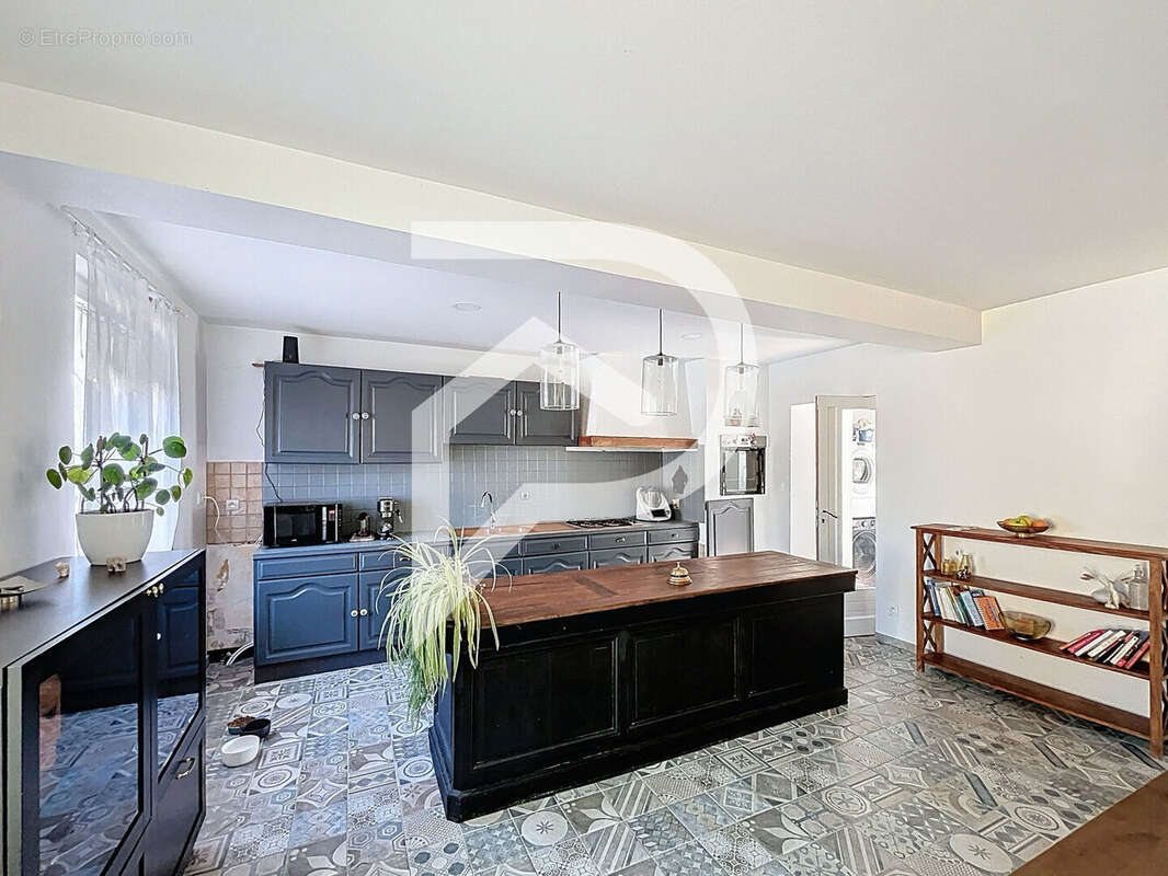 Maison à COURMELLES