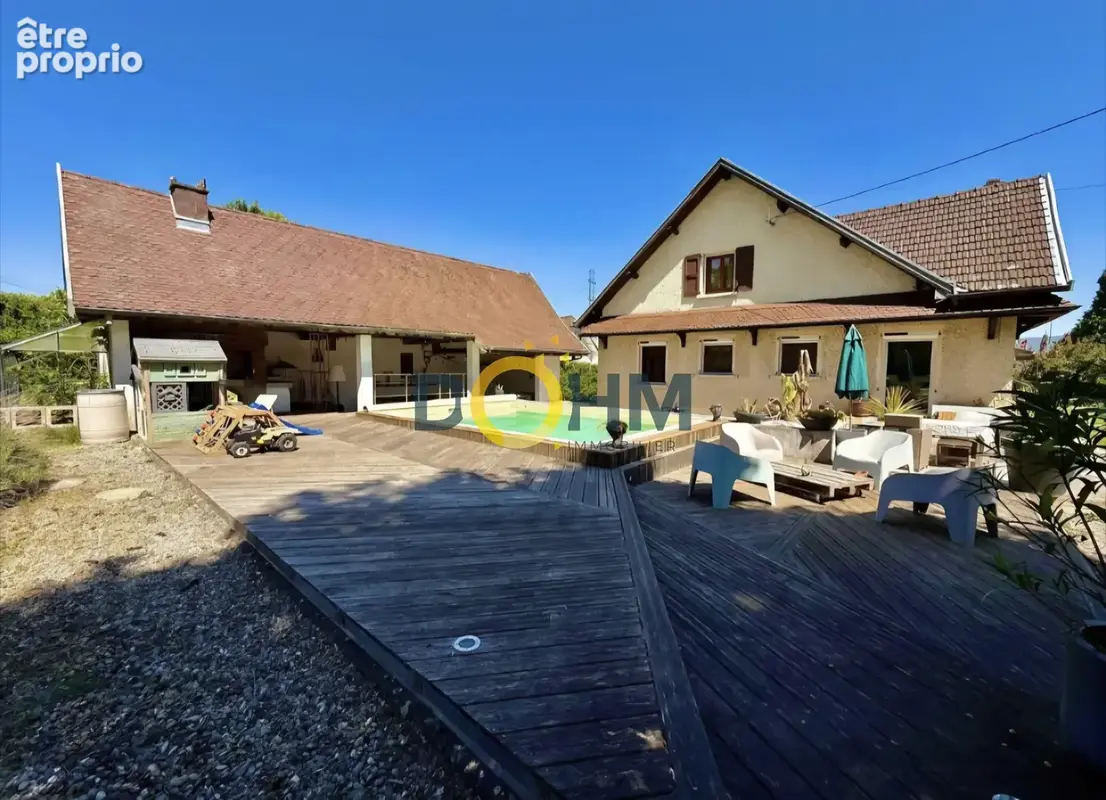 Maison rénovée de standing avec parc arboré et piscine — Proche A43 Chimilin - photo 2