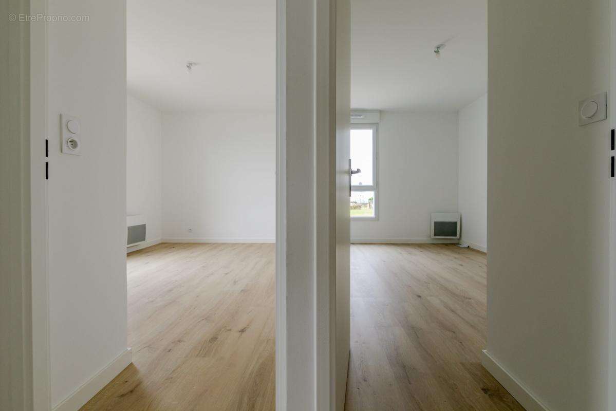 Maison avec jardin et garage - photo 9