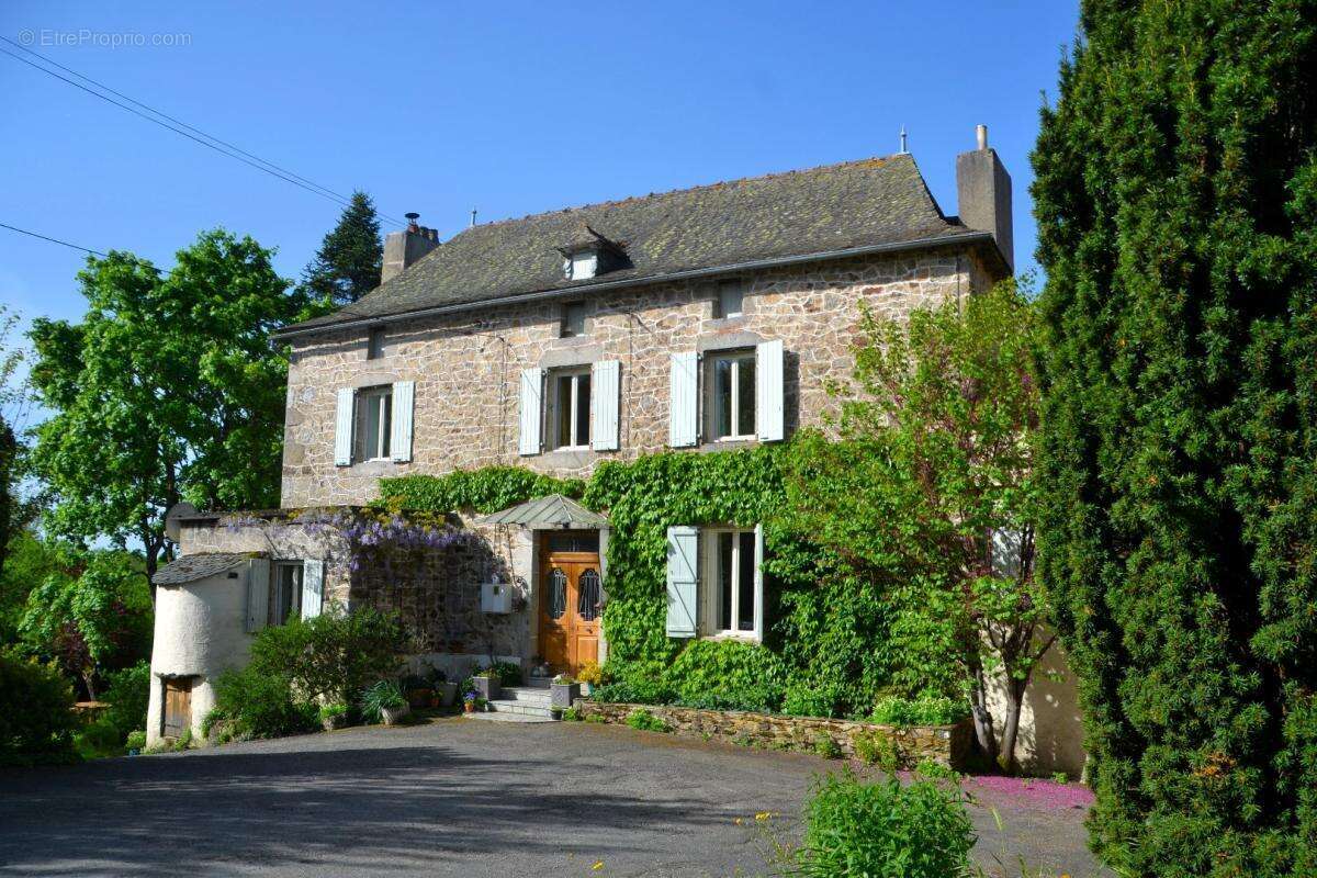 Maison à BOR-ET-BAR