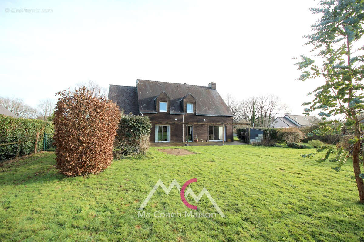 Maison à SAINTE-ANNE-SUR-BRIVET